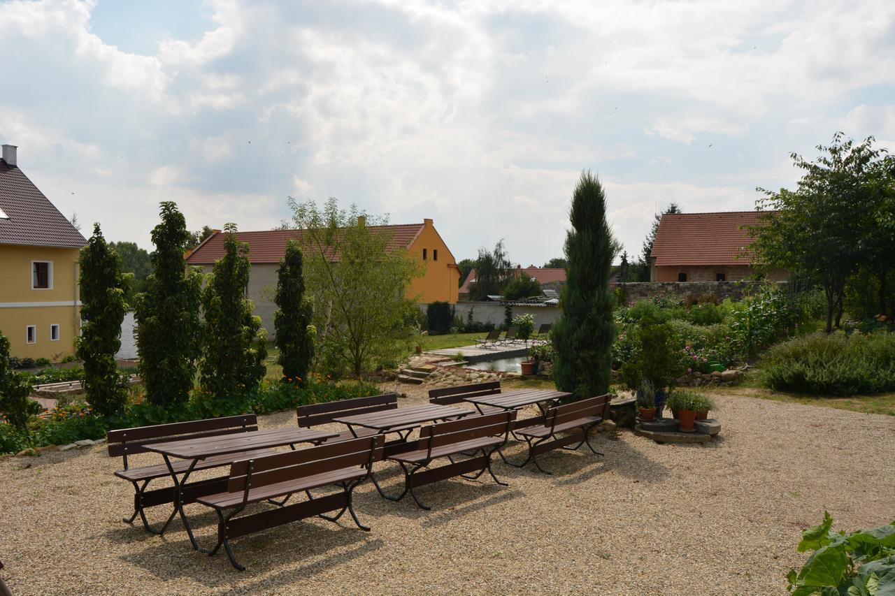 Statek Lunikov Villa Zizice Bagian luar foto