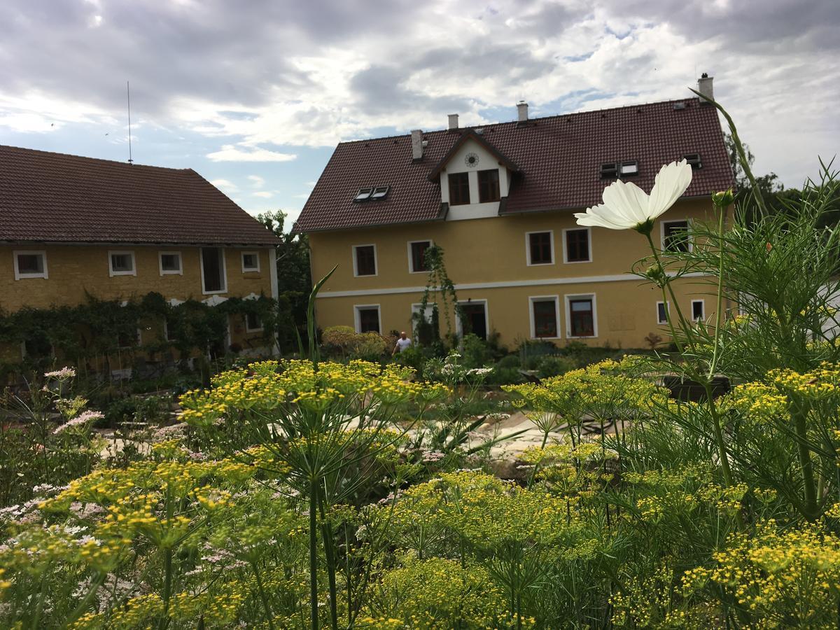 Statek Lunikov Villa Zizice Bagian luar foto