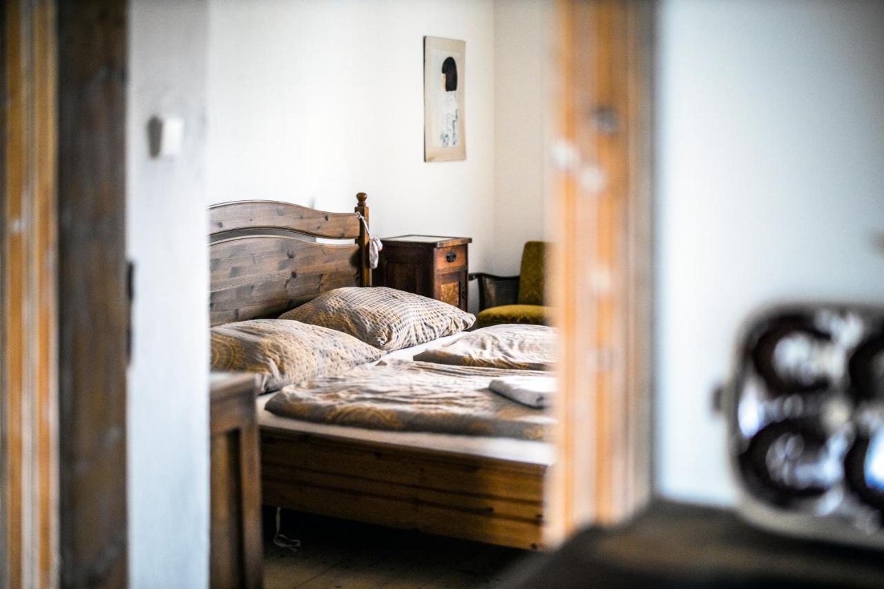 Statek Lunikov Villa Zizice Bagian luar foto